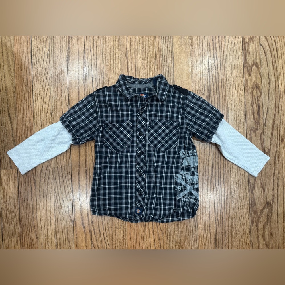 Dickies Boys Black Plaid Shirt with White Thermal Sleeves Medium (5/6)